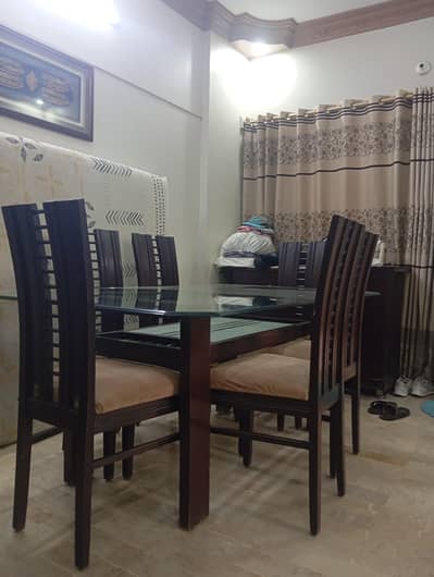 6-Seater Wooden Dining Table Set – Excellent Condition