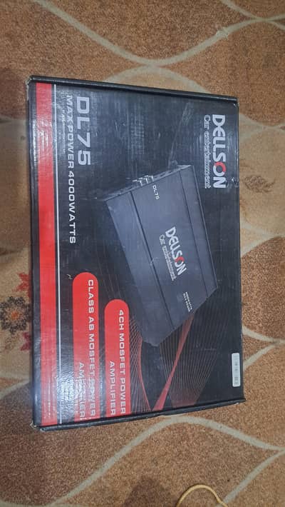 DELSON 4 CHANNEL AMP