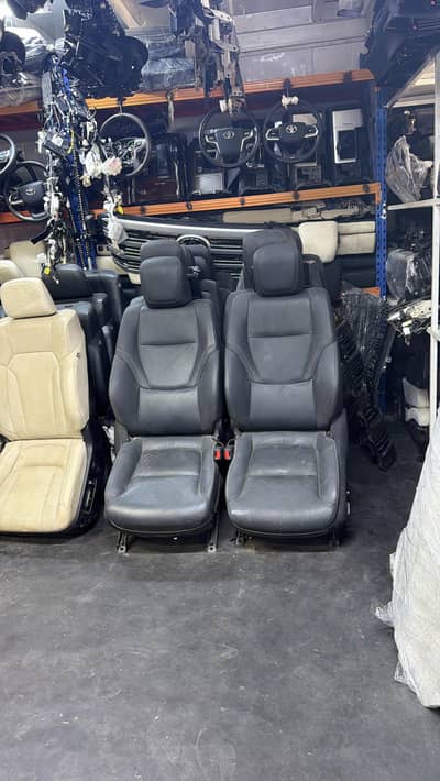LC 300 electric seats ventilated black