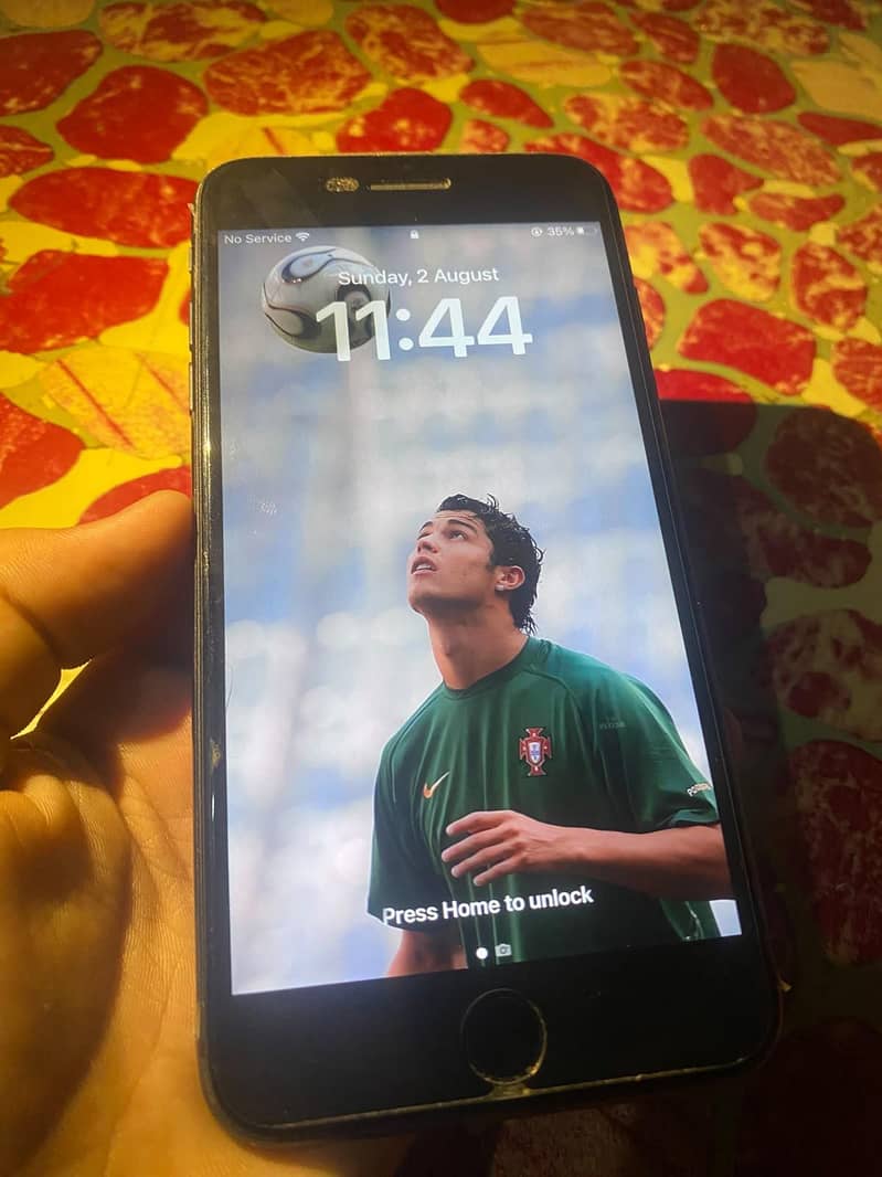 Apple iPhone 8 Plus 7