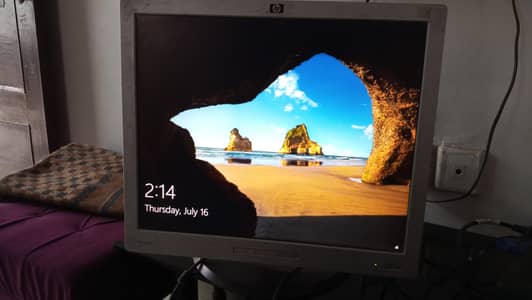 dell optiplex PC ,4gb ram 160 gb HDD keyboard mouse cables 19 inch LCD