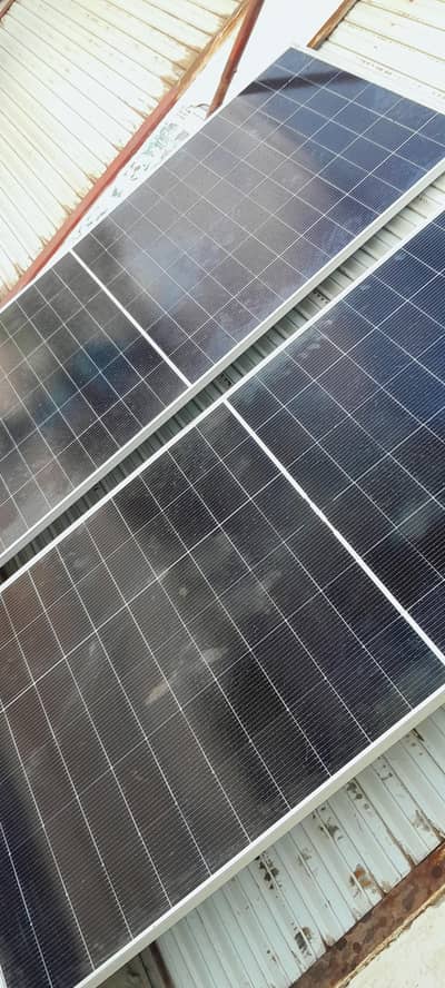 Canadian solar 620 watt +jinko 585 watt 2 panel ha 0322// 53 93 489