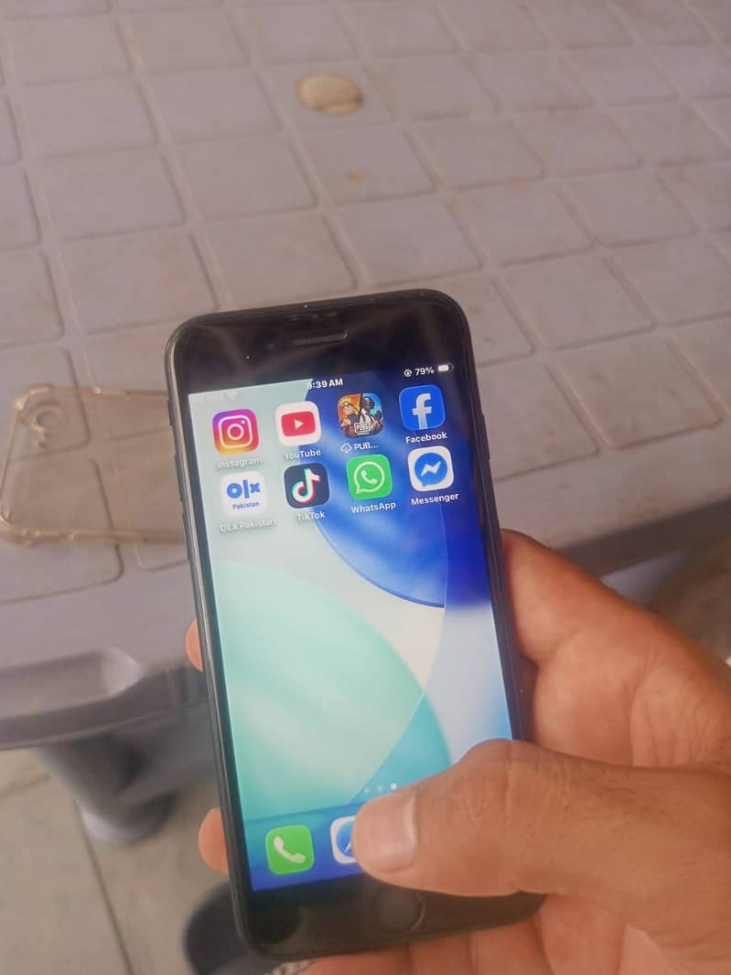 Apple iPhone SE 4
