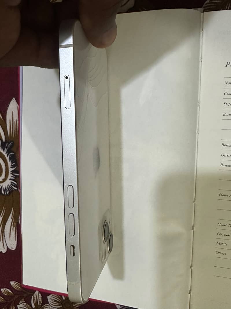 Apple iPhone 13 3
