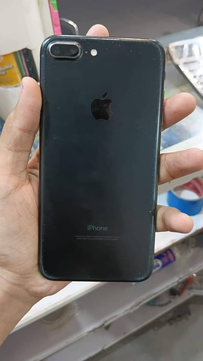 Apple iPhone 7 Plus 0