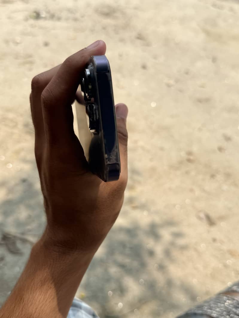 Apple iPhone 14 Pro 9