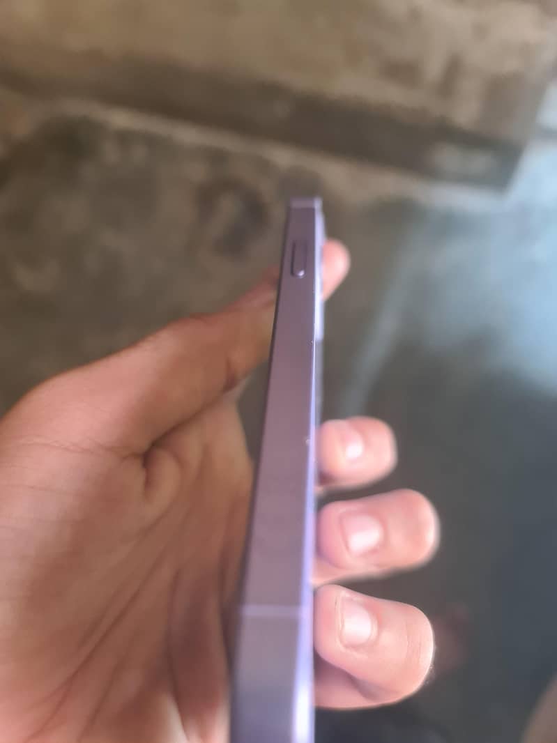 iPhone 12 2