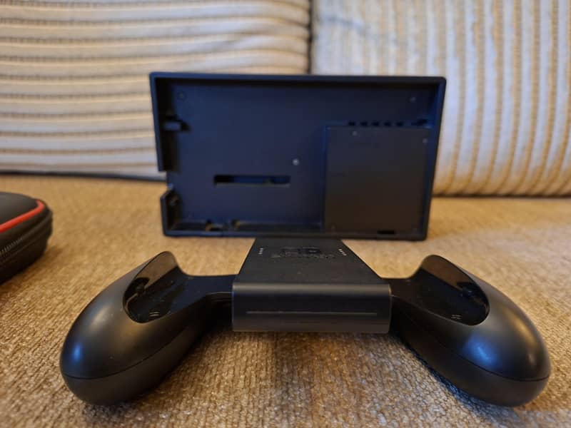 Nintendo Switch V2 6