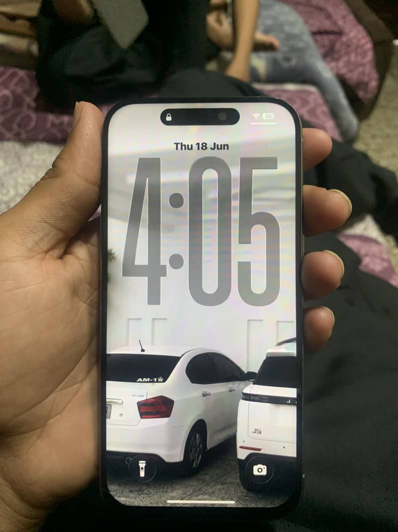 Apple iPhone 15 Pro 0