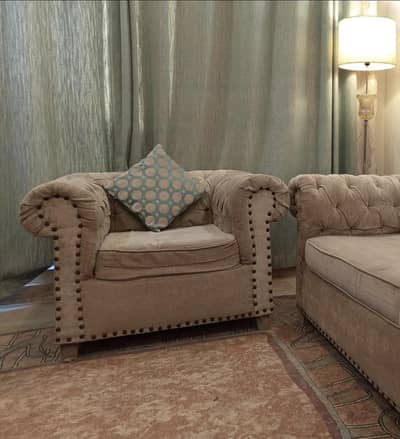 5 seater Sofa set in good condition with coushions