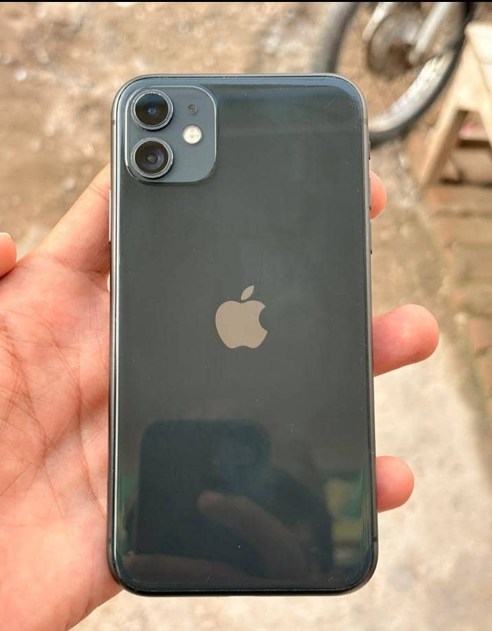 Apple iPhone 11 0