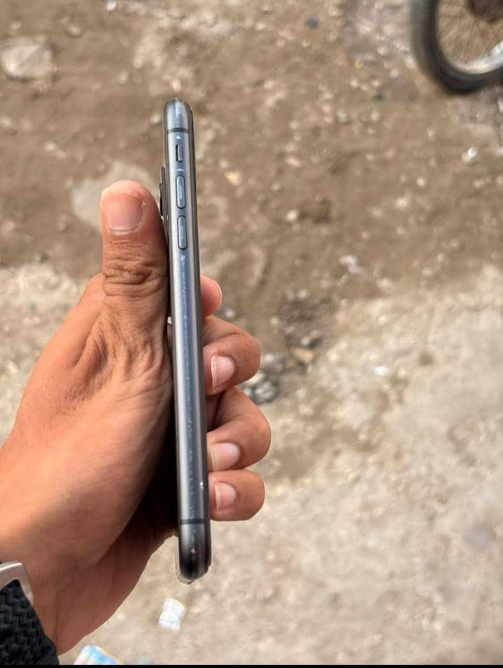 Apple iPhone 11 1