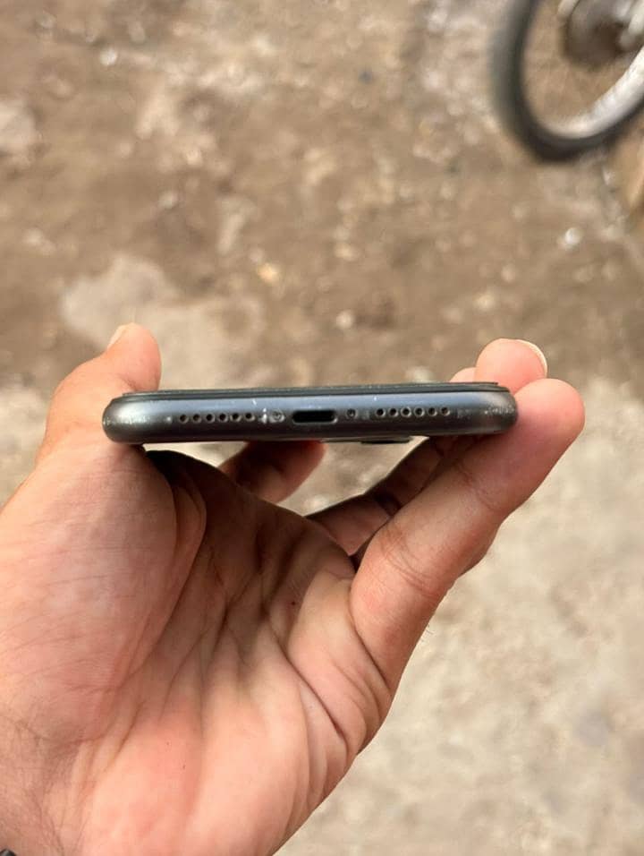 Apple iPhone 11 2