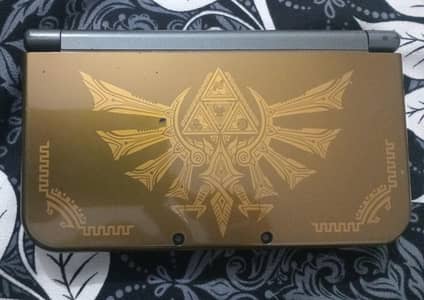 New Nintendo 3DS XL Zelda Hyrule Edition