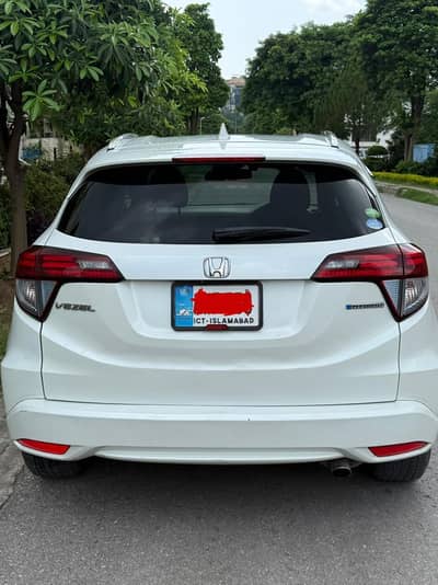 Honda Vezel 2016