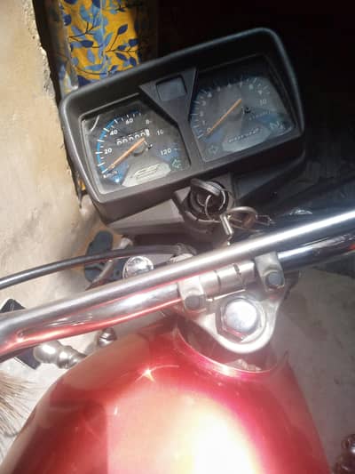 Honda 125 for sale urgent contact 03325626504