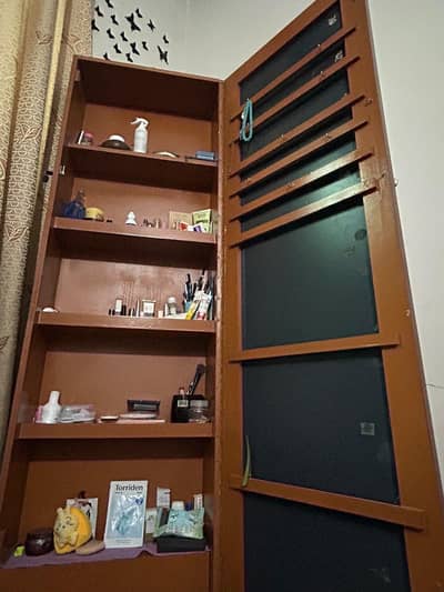 full length miror with jewelleey wardrobe
