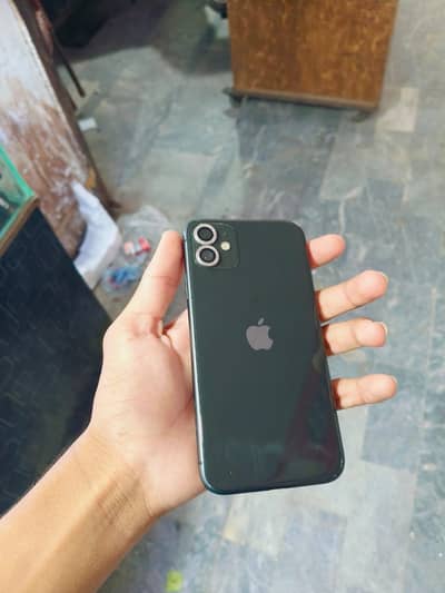 iPhone 11 (128) GB Exchange And Sale Possibel