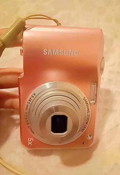 Samsung ES28 original Pink Vintage Digital Camera +Portable Power Bank
