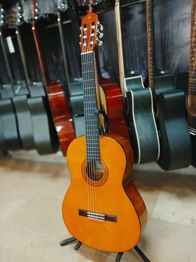 Yamaha C40