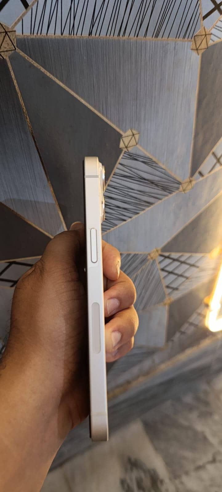 Apple iPhone 14 3