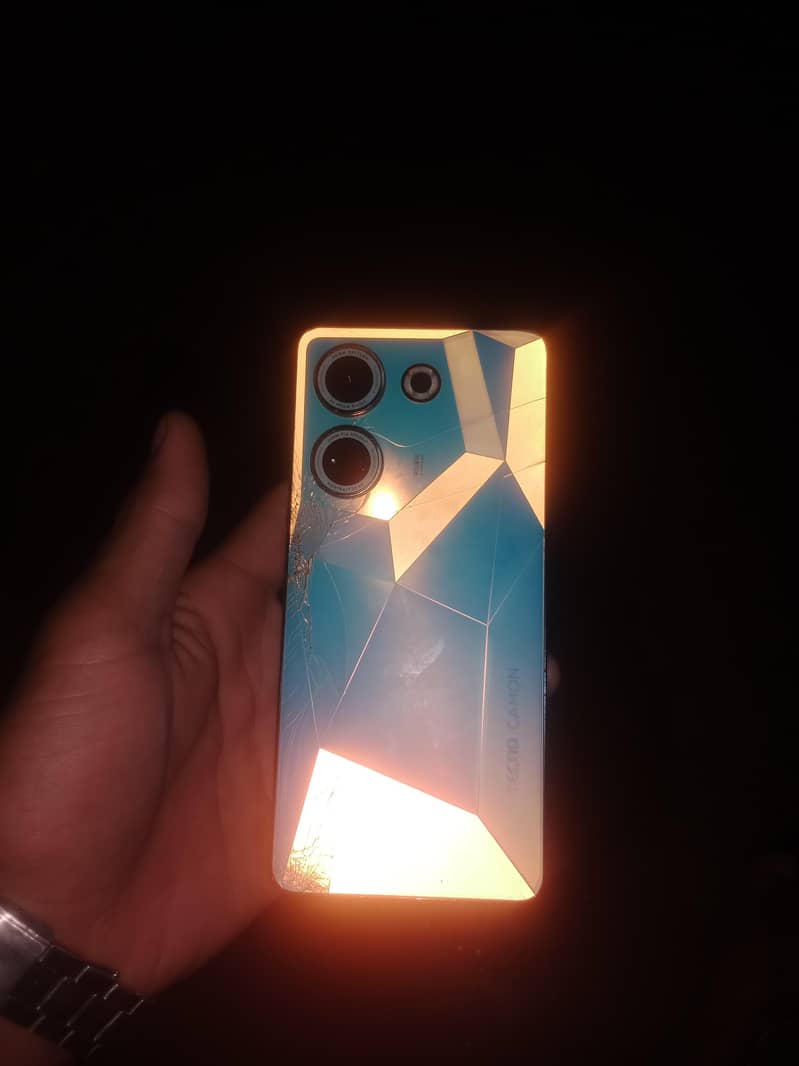 Tecno CAMON 20 2