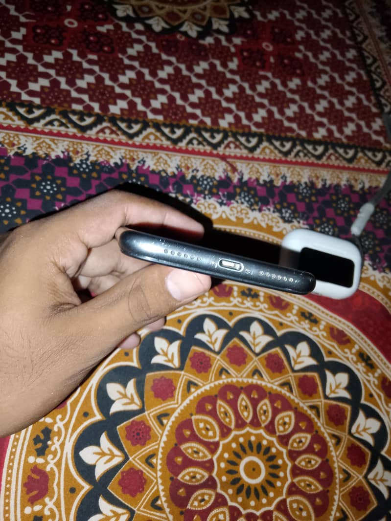 Apple iPhone 11 1
