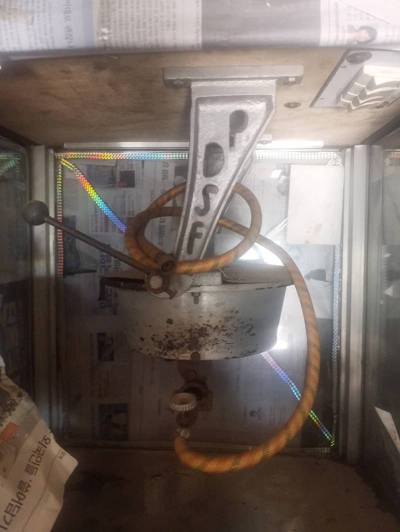 popcorn  machine 0