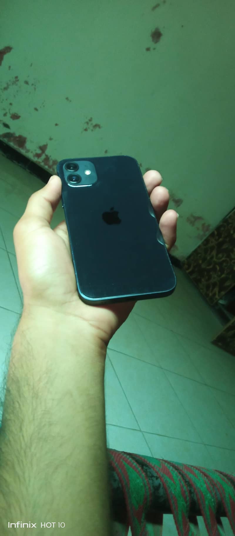 Apple iPhone 12 3
