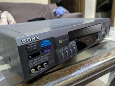 Sony vedio cassette recorder SLV-ED40