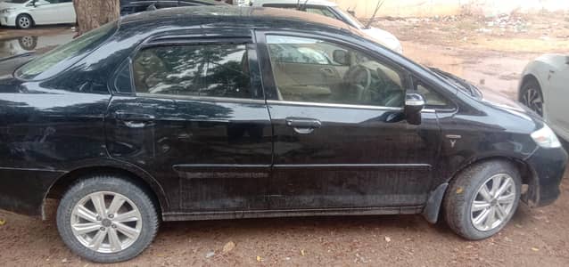 urgent sale Honda City IDSI 2005