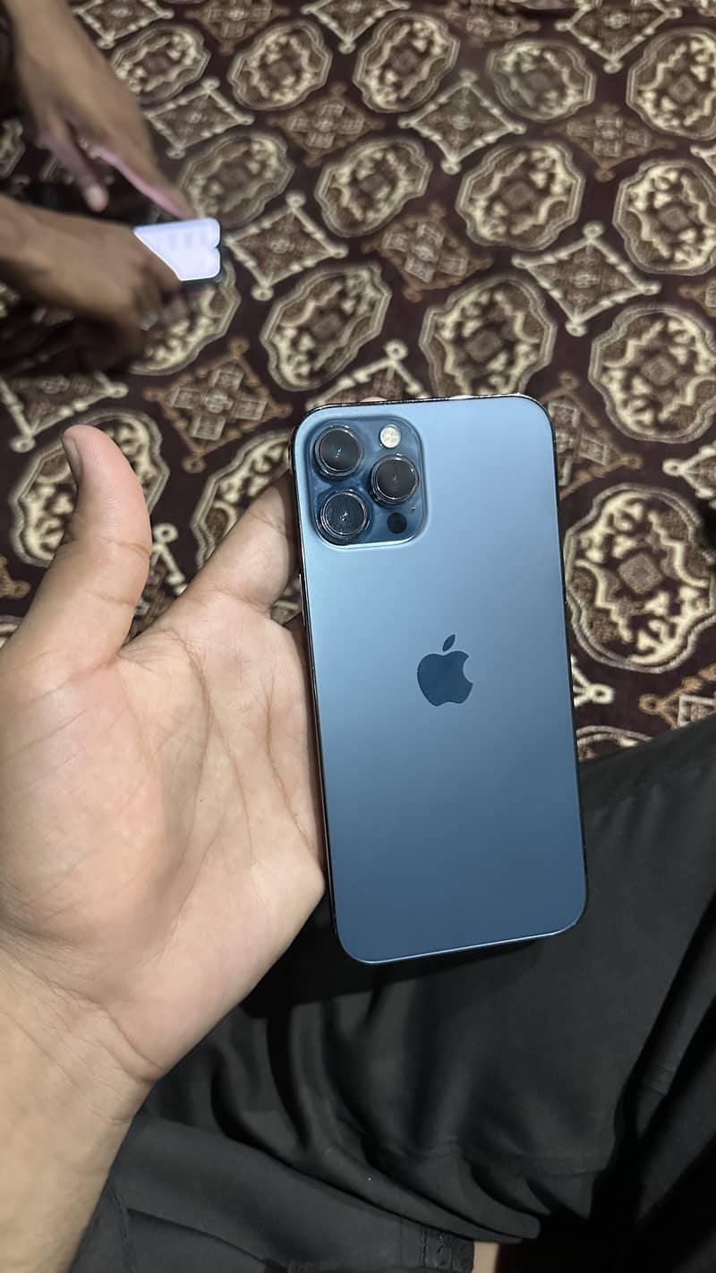 Apple iPhone 12 Pro Max 1