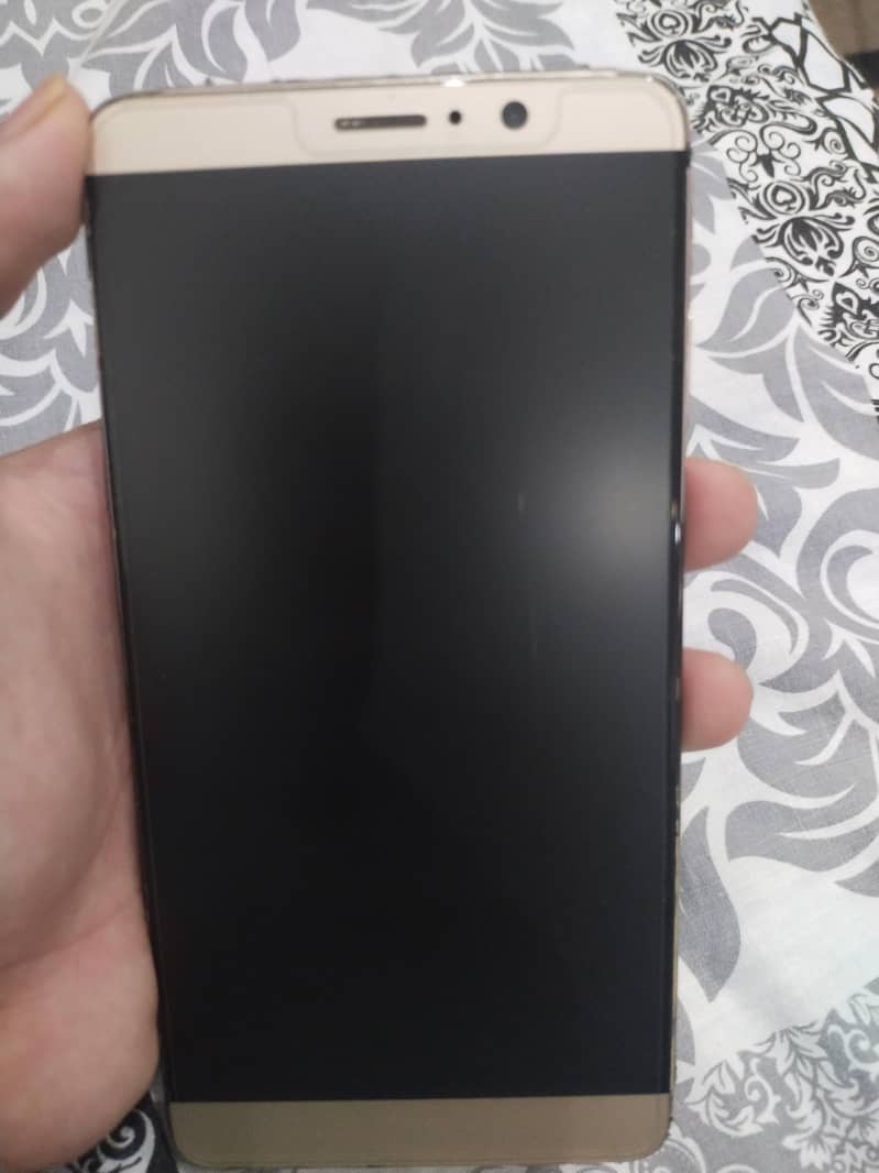 Huawei Mate 9 0