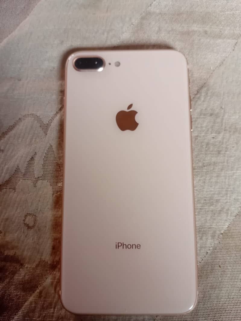 Apple iPhone 8 Plus 4