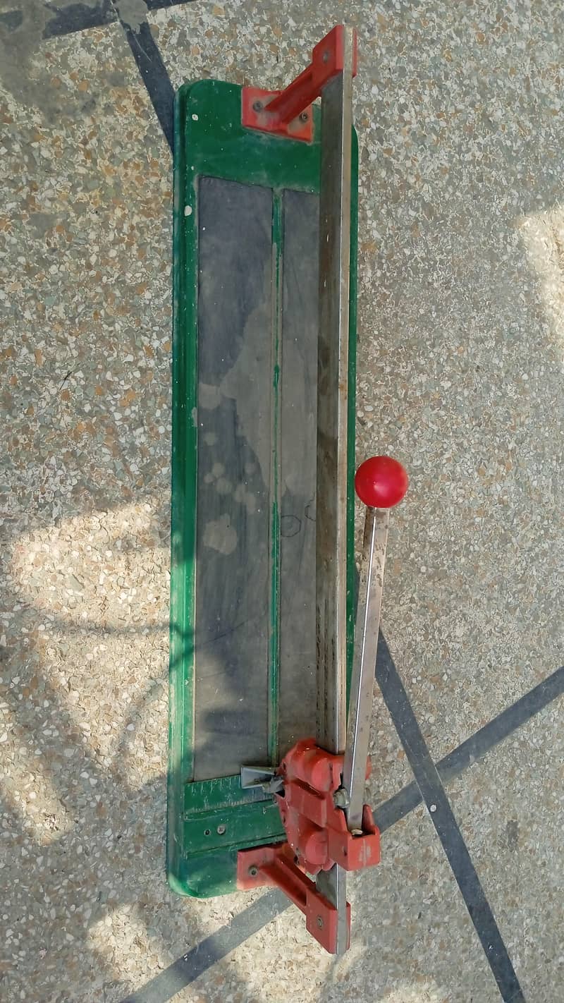 tile cutter 1