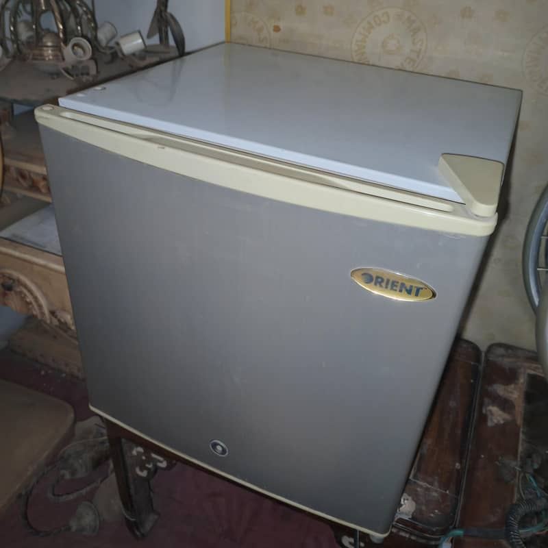 Refrigerator 0