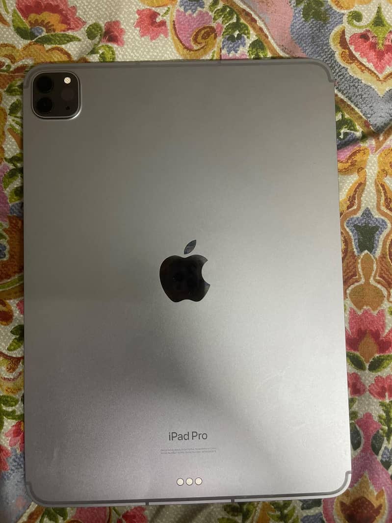 iPad pro M2 4th gen 1