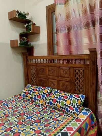 Wooden bed for sale with master moulti foam in warranty