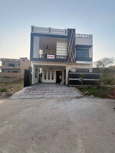 8 MARL BRAND NEW HOUSE FOR SALE IN JINNAH GARDEN ISLAMABAD