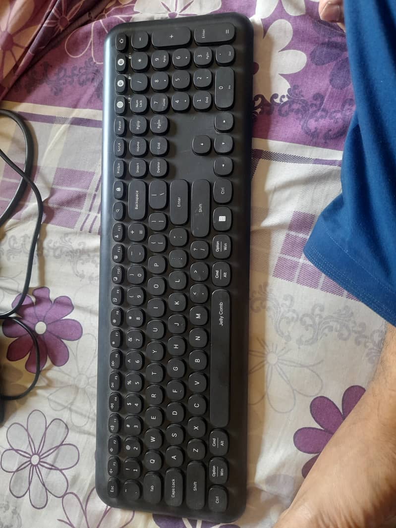 Wirless keyboard 1