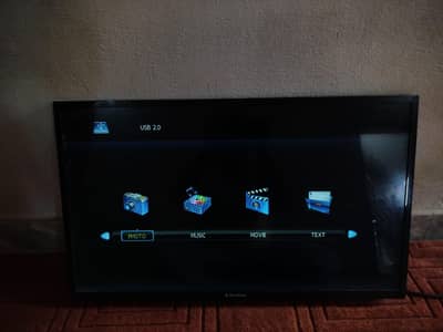 Ecostar 32" lcd tv for sale