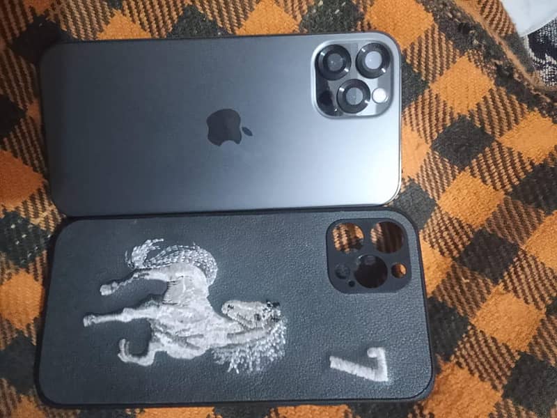 Apple iPhone 12 Pro 2