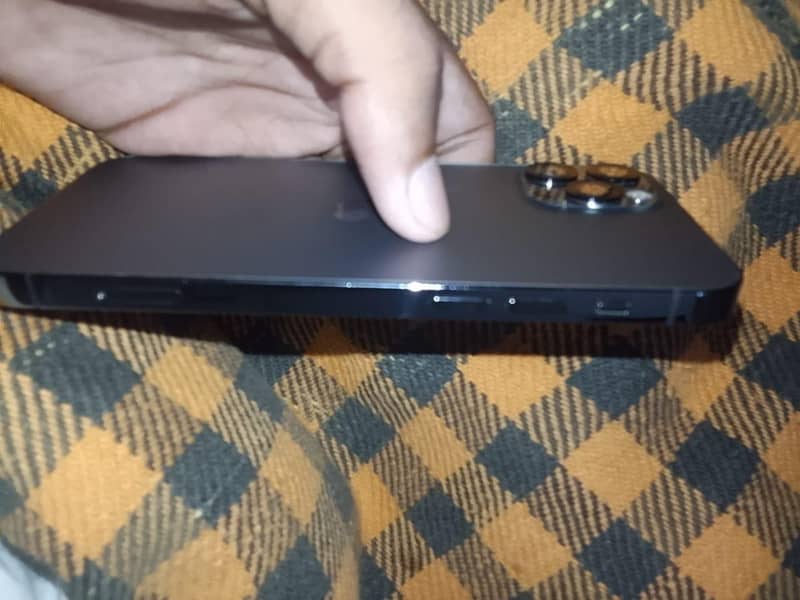 Apple iPhone 12 Pro 3