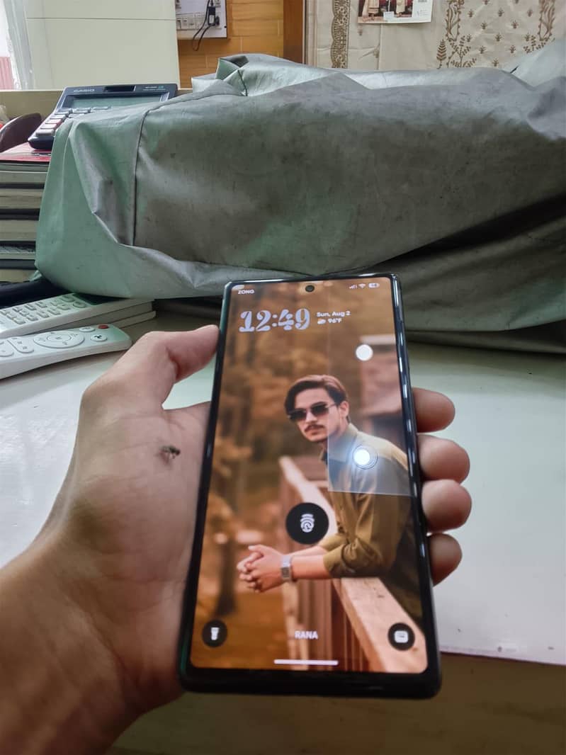 Google Pixel 6a 5