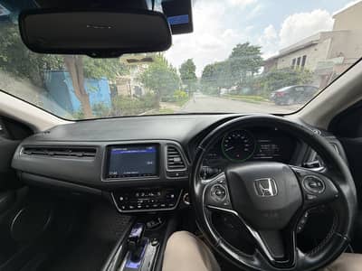 Honda Vezel 2016