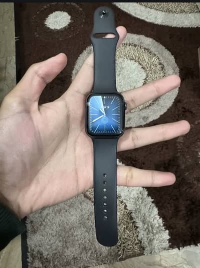 Apple watch series 5, 44mm 10/10 condition