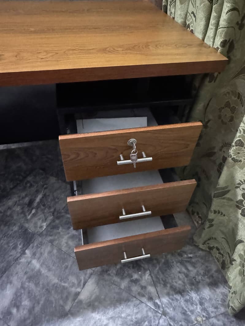 Office table 2