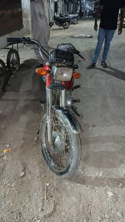 Honda 125 for sell   call me on WhatsApp=03159460899