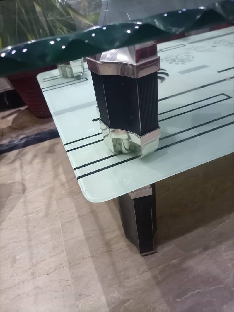 Glass table 0