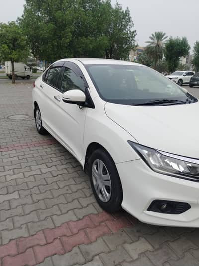 Honda City 1.5 CVT.